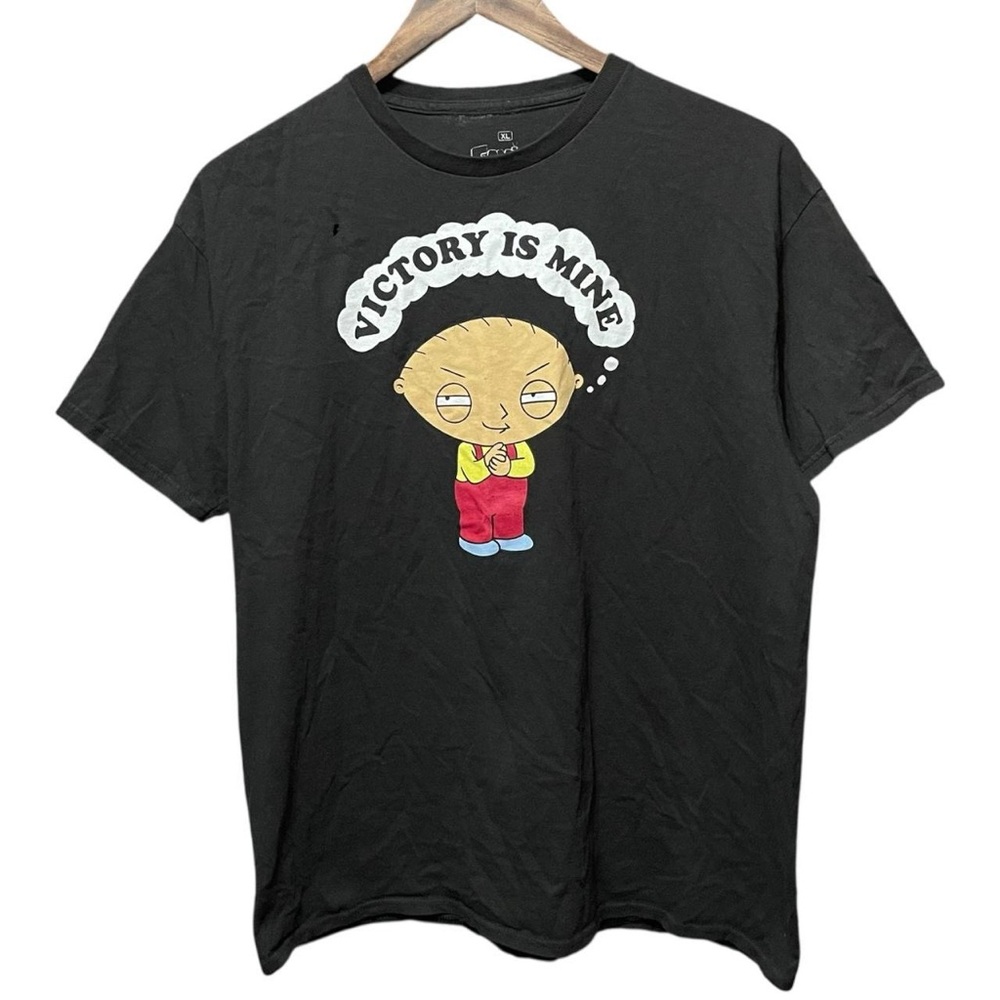 Family Guy Stewie Griffin victory is mine short sleeve graphic vintage 00s Tee